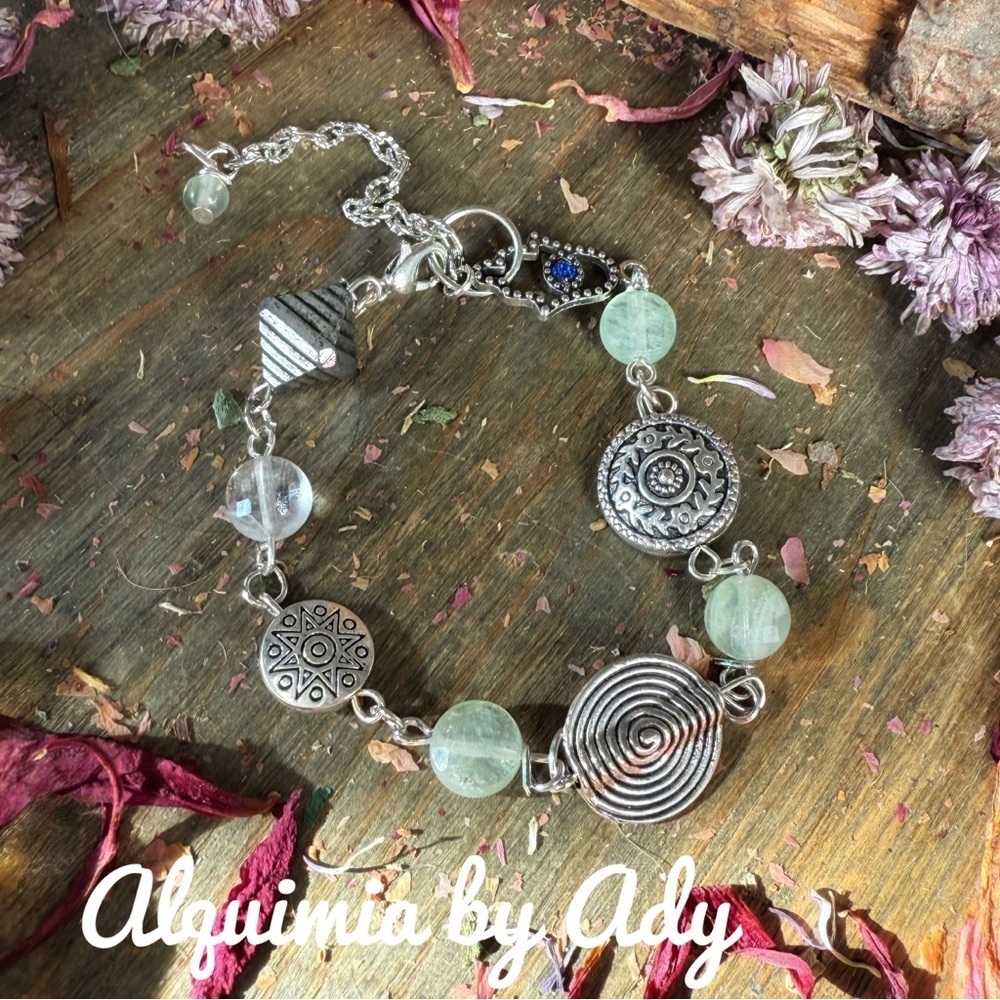 Silver shell = and Light Green FLUORITE  Charm Bracelet